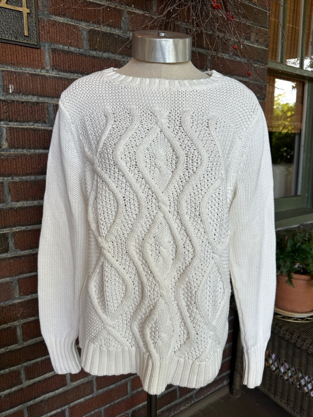Lands' End Cream Drifter Cable-Knit Crewneck Cotton Fisherman sweater. Size Lg